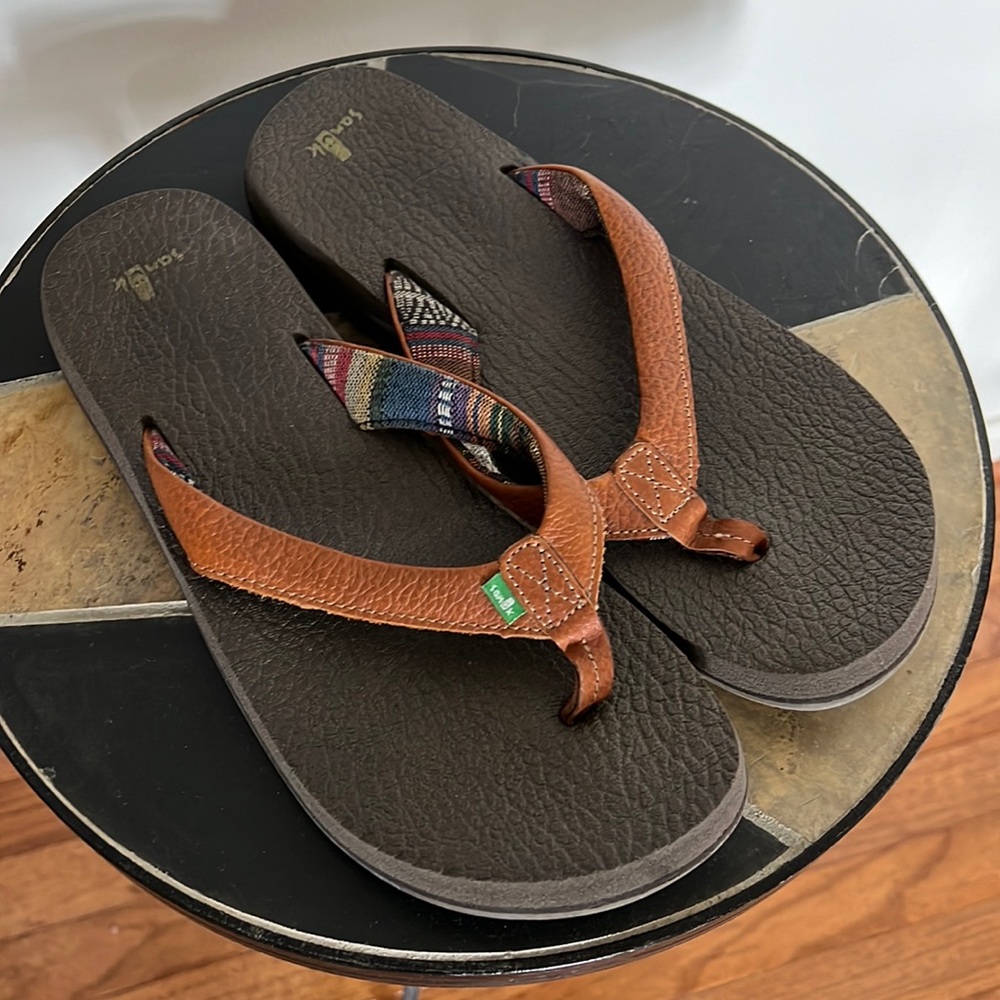 Sanuk womens yoga mat flip flops